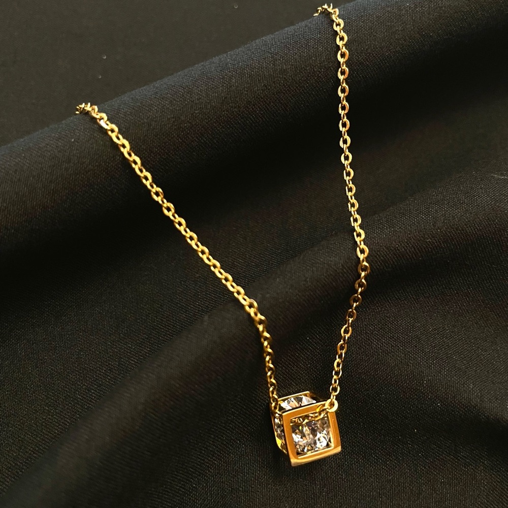 Elegant Stainless Steel Gold Necklace with Crystal Pendant Box
